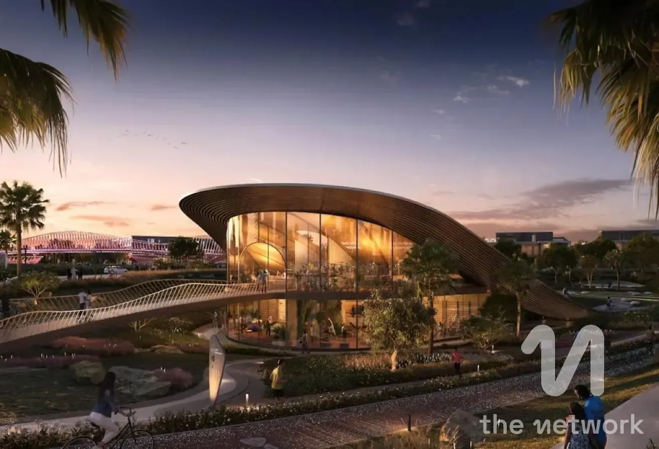 Large Plot | Near the Pool | Vastu