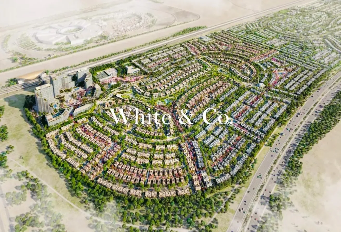 Single Row | Close to Pool | Corner Unit