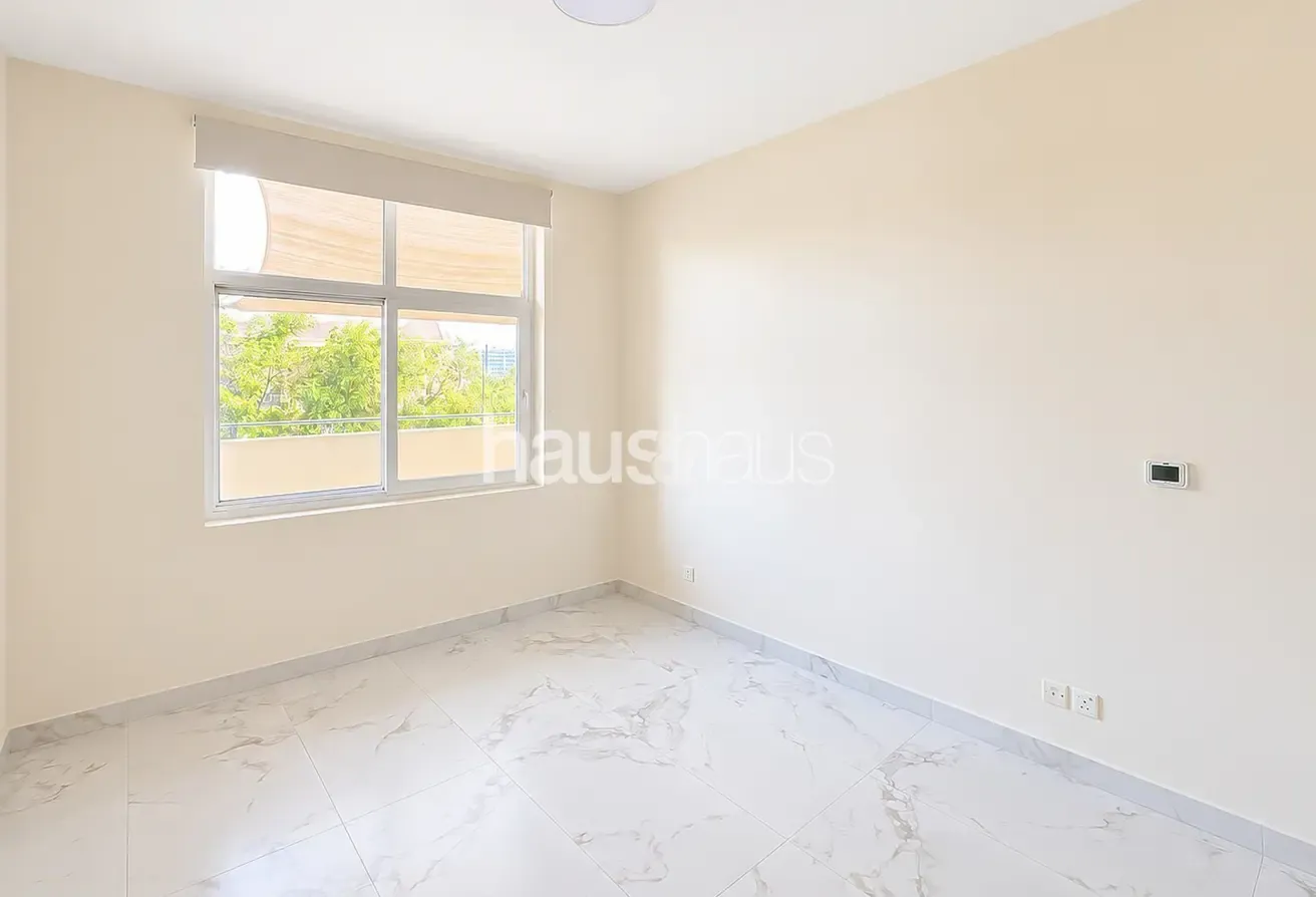 Space | Garden Facing | Family-Ready