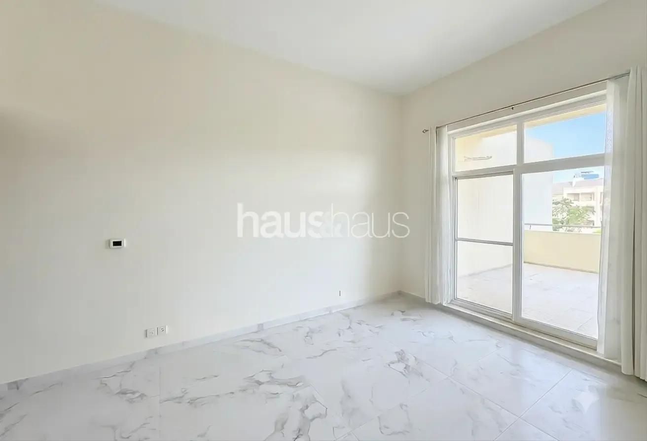 Space | Garden Facing | Family-Ready