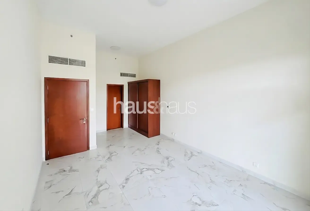 Space | Garden Facing | Family-Ready