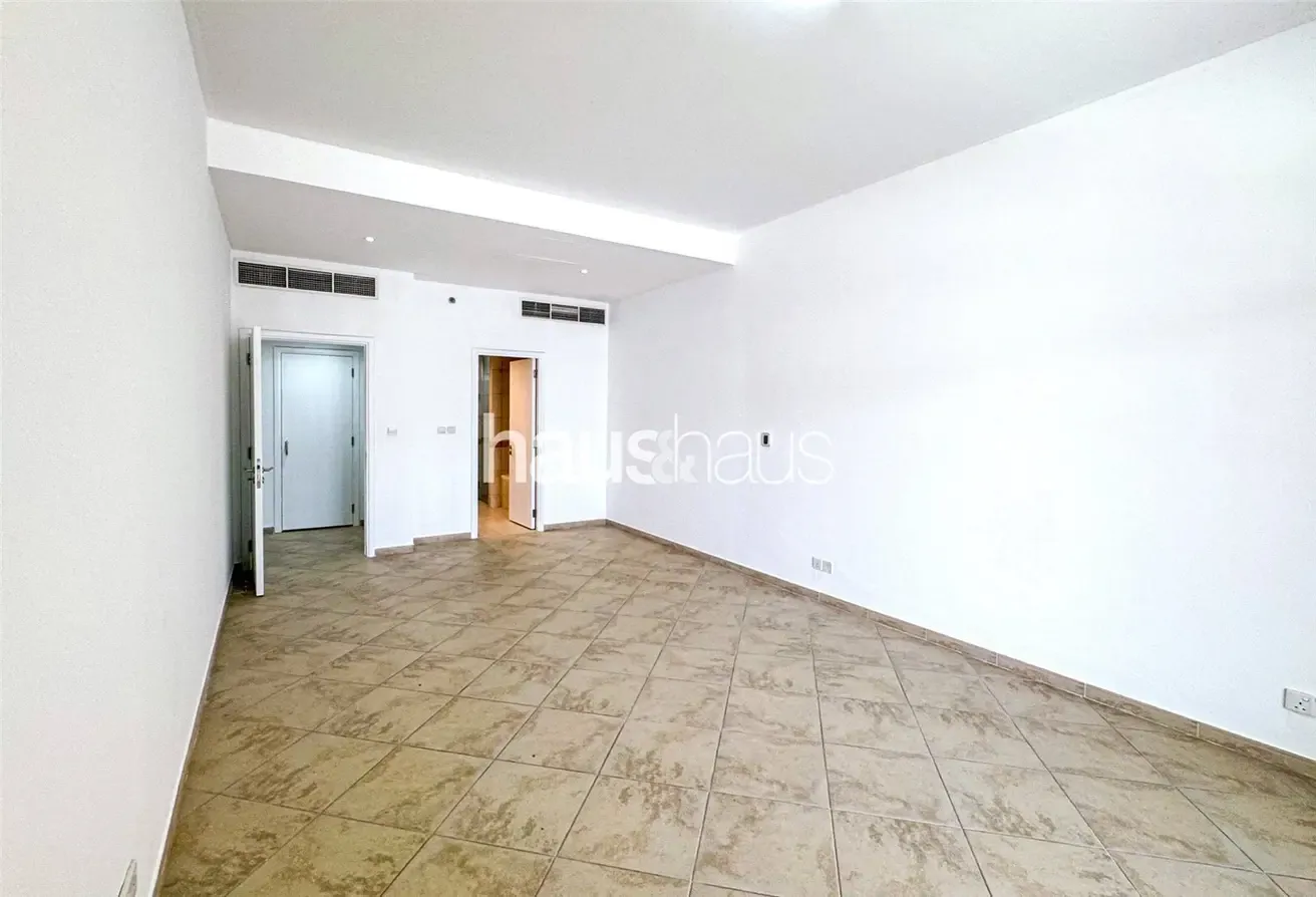 2 Bed | Rare Large Unit | 2 Parking + 1 Storage