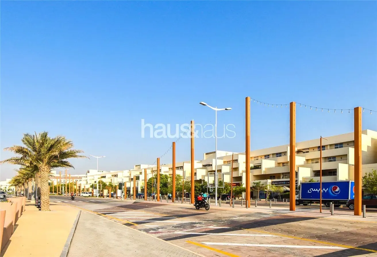 2 Bed | Rare Large Unit | 2 Parking + 1 Storage