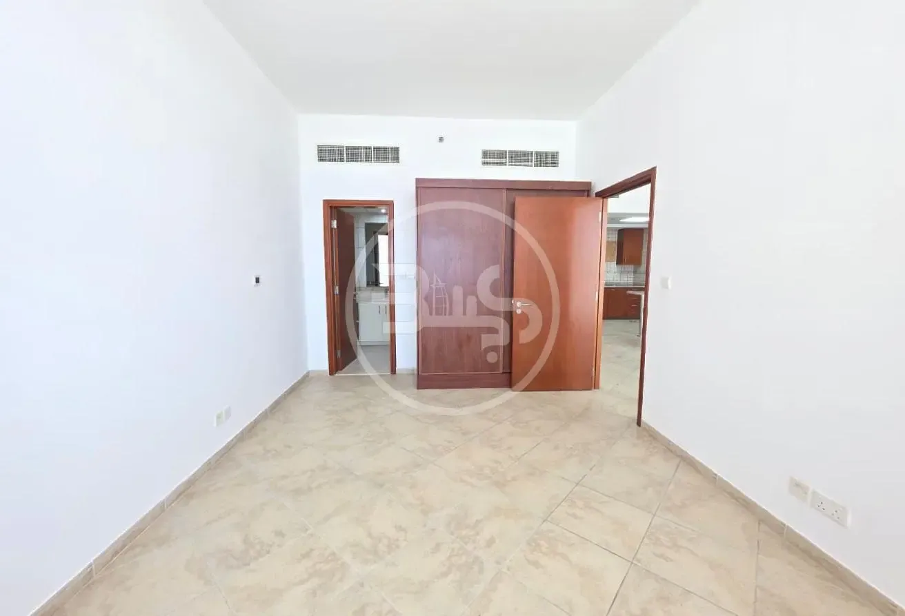 Vacant - Spacious 1Bed- Huge Terrace