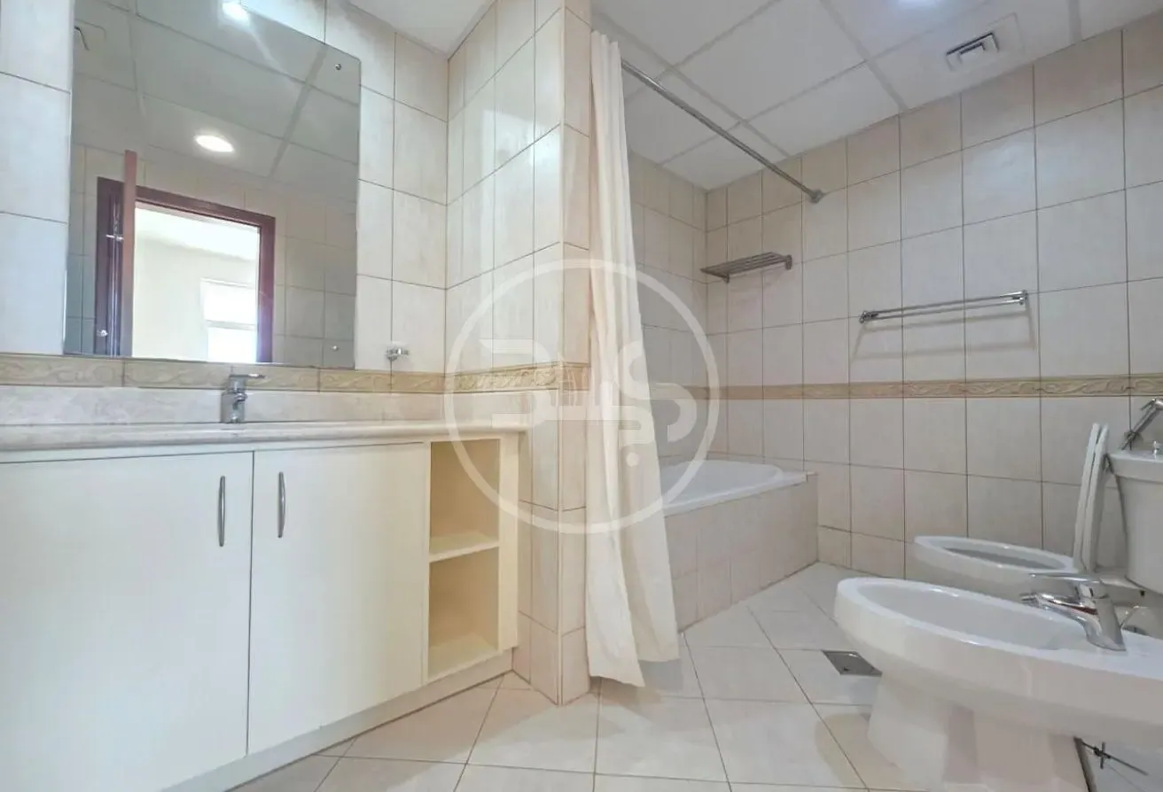 Vacant - Spacious 1Bed- Huge Terrace