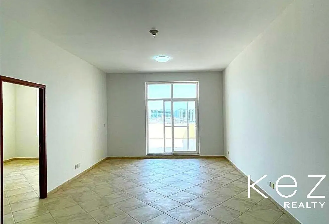 Spacious 1-Bedroom Apartment with Large Terrace