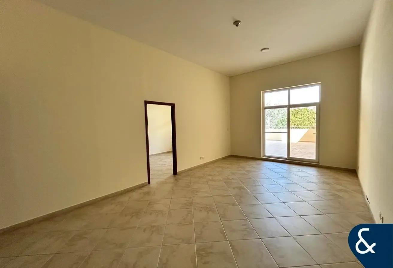 One Bed With Terrace I Vacant Now I 1566 Sqft