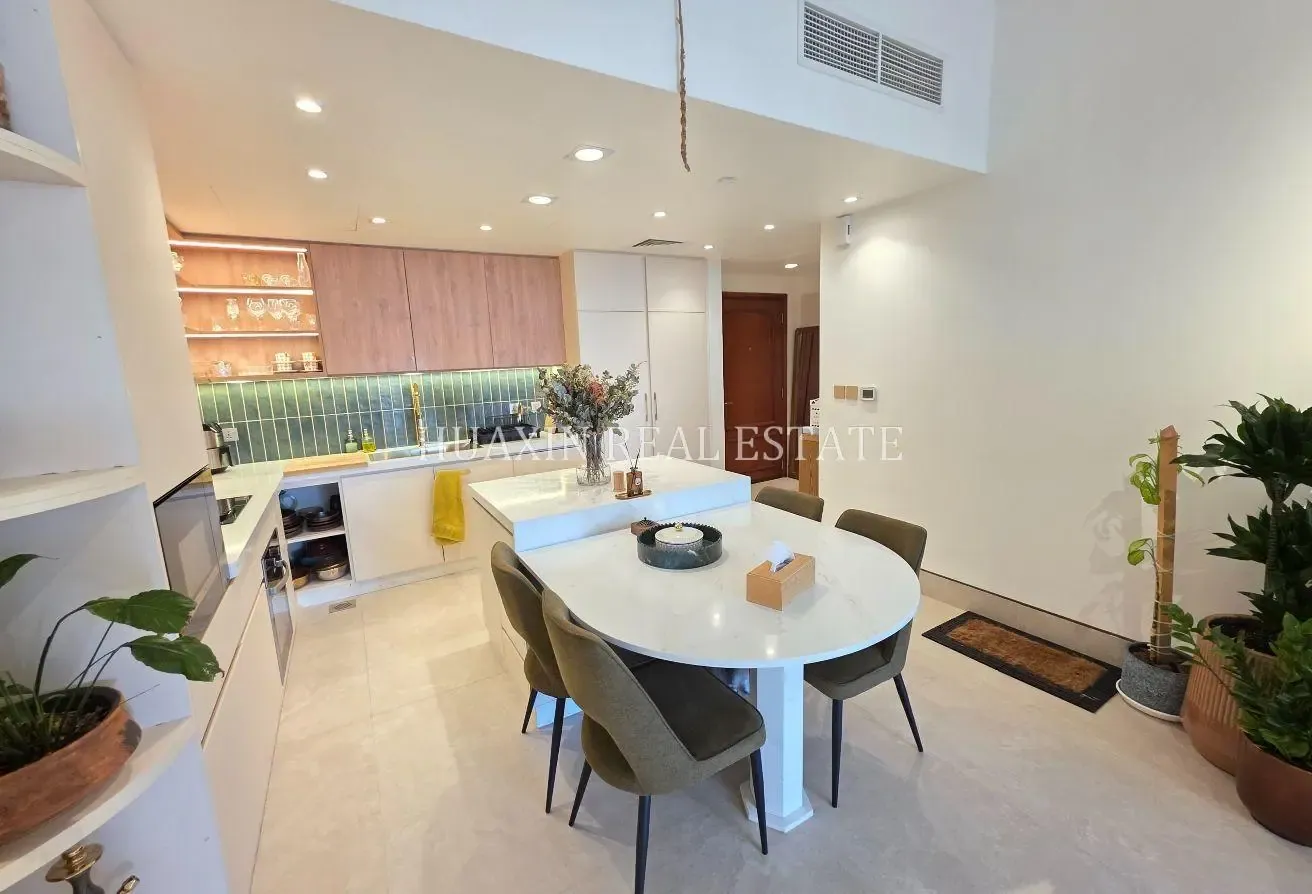 Lush Green Park Views | Vacant | Fully Upgraded