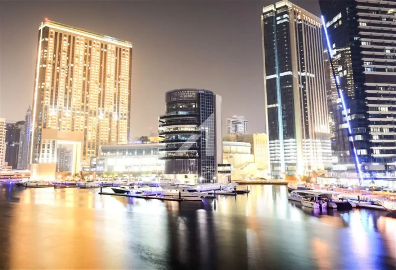 Luxury Waterfront Living | Prime Location | Resale