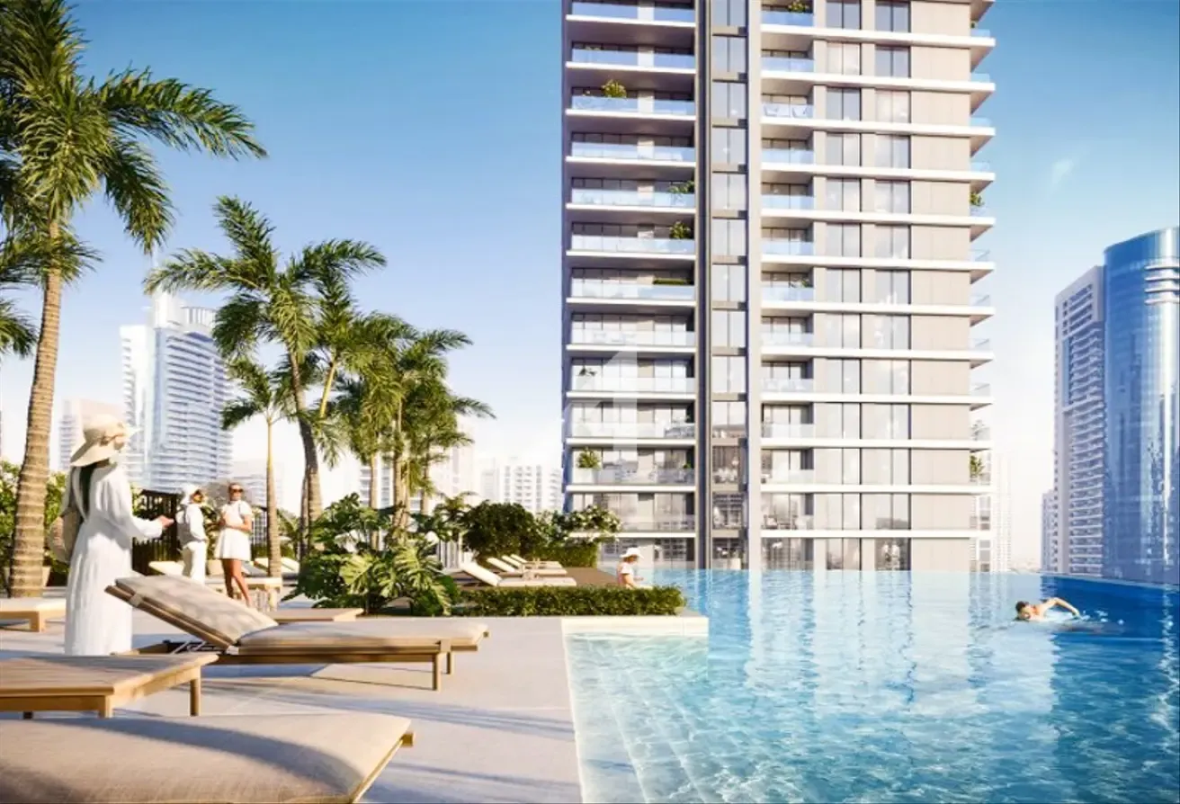 Luxury Waterfront Living | Prime Location | Resale