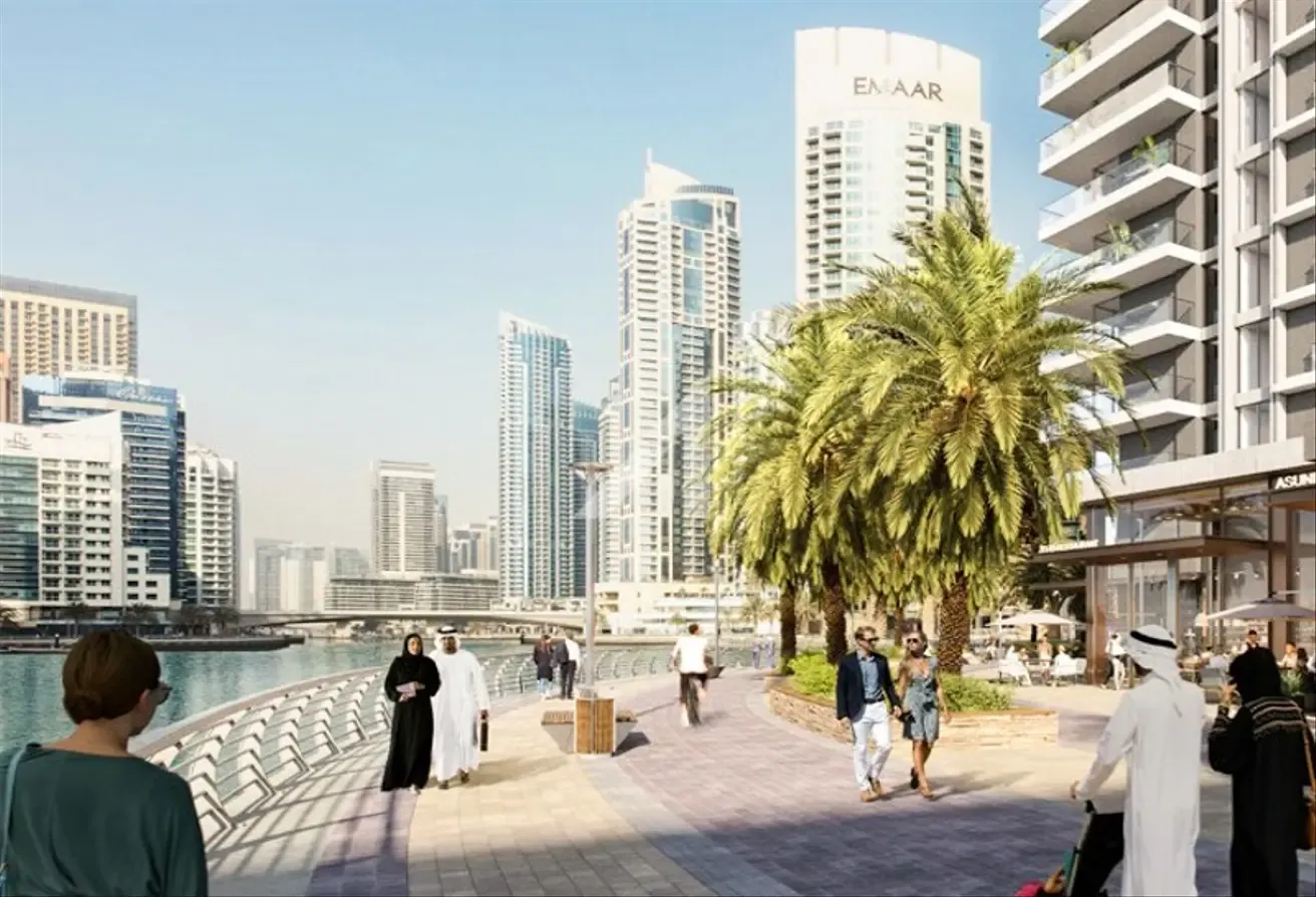 Luxury Waterfront Living | Prime Location | Resale