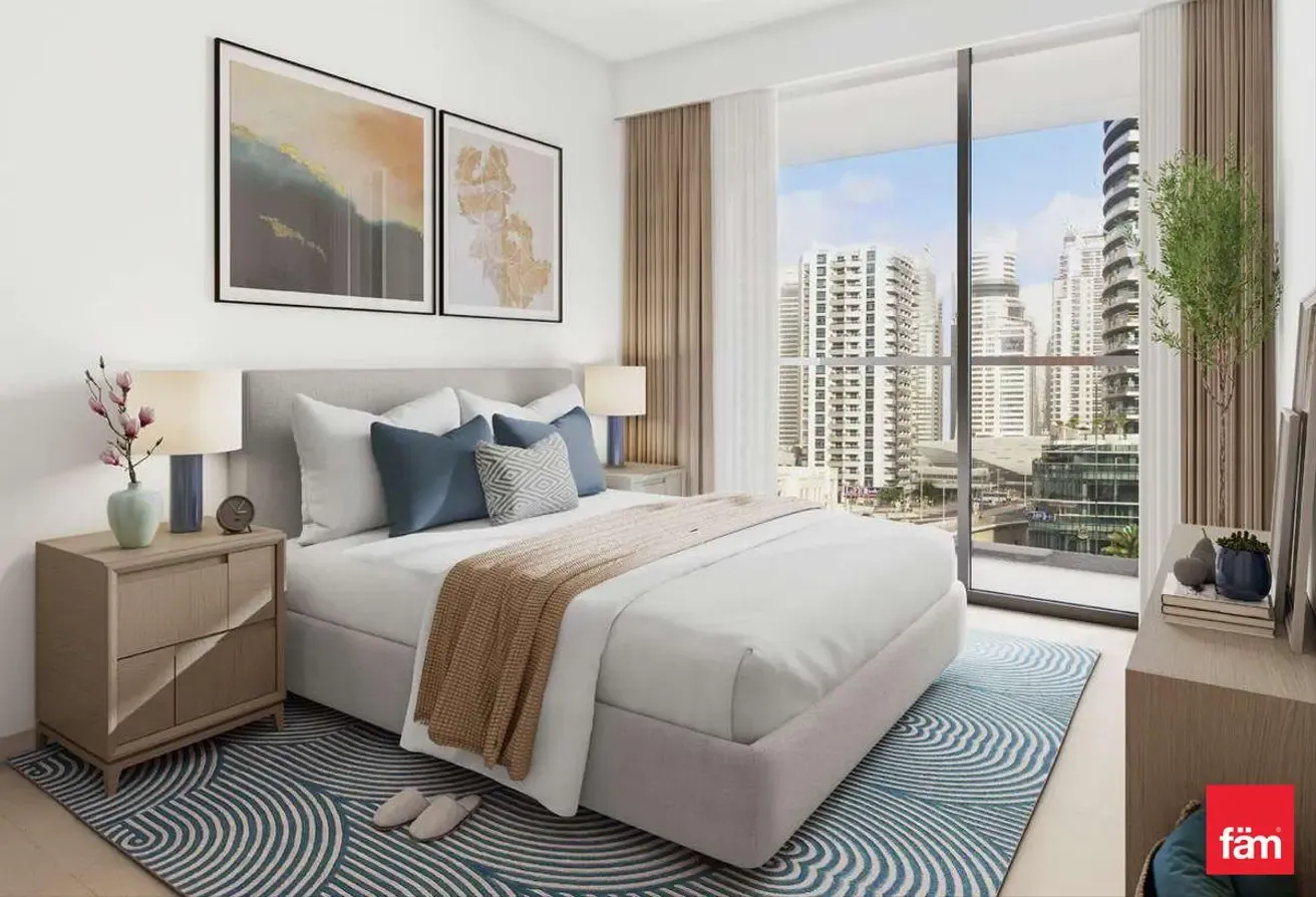 Prime Location| Spacious| Corner Unit