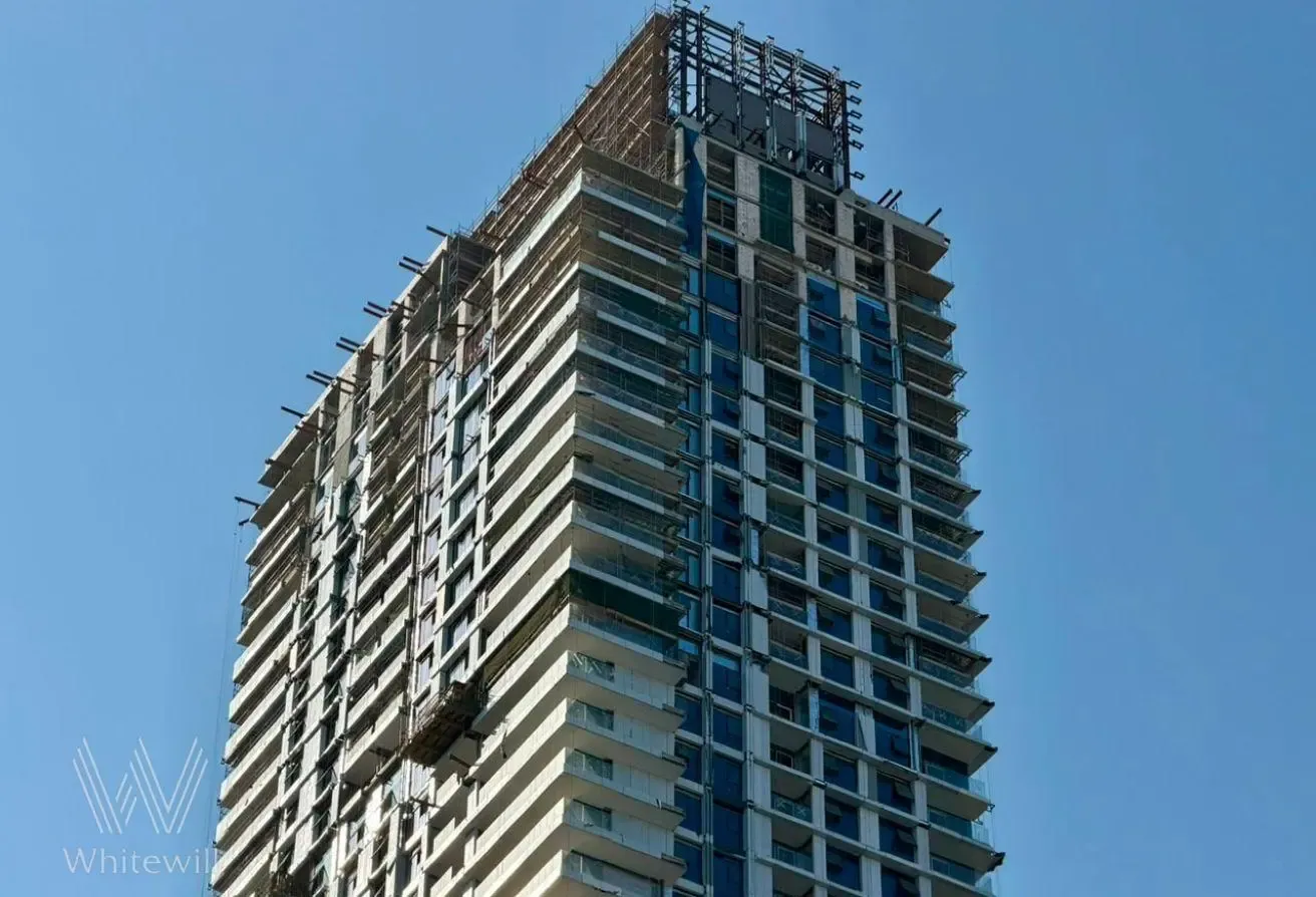 Spacious Corner Unit with Scenic Marina Views