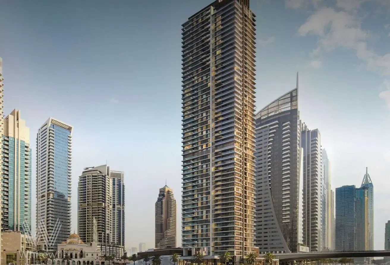 Spacious Corner Unit with Scenic Marina Views
