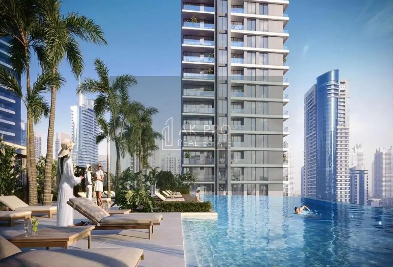 Waterfront | Luxury Living | Exceptional Deal