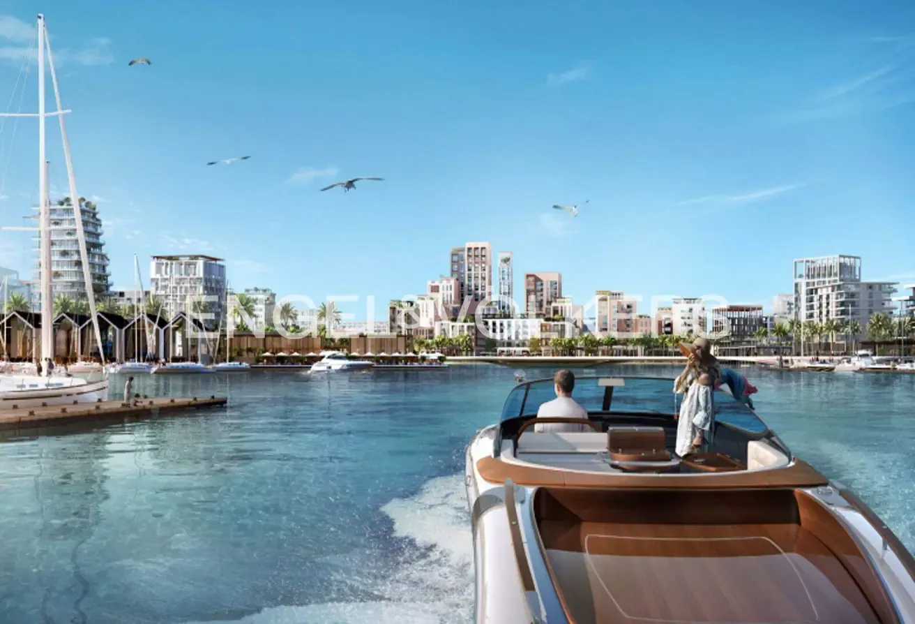 Marina Front Living | Skyline & Sea Views