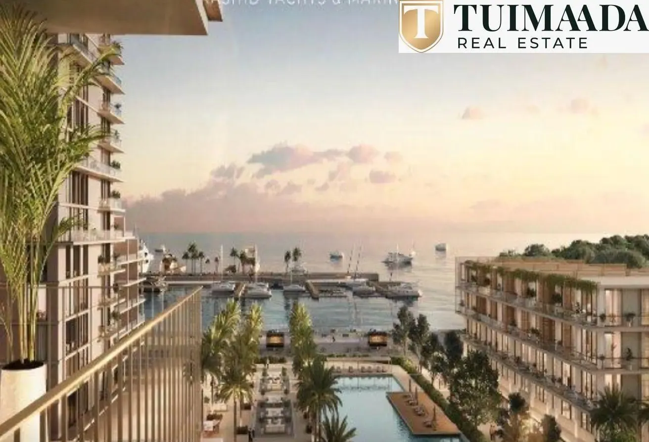 Luxury Seafront Unit I Prime Location I Spacious