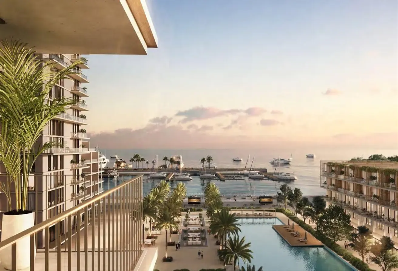 Luxury Living | Waterfront | High Floor