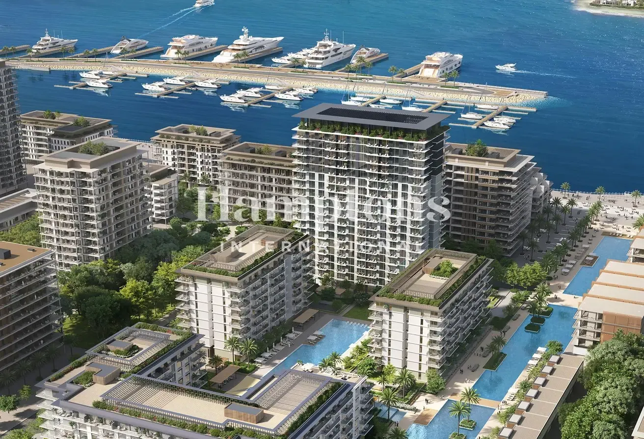 Seascape | 2BR Waterfront Apartment | Middle Floor
