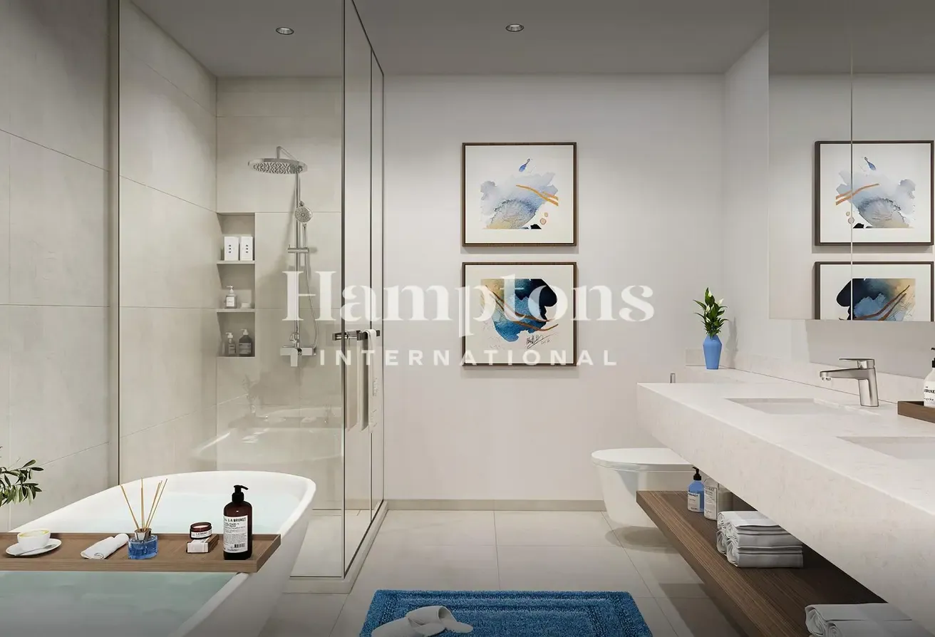 Seascape | 2BR Waterfront Apartment | Middle Floor