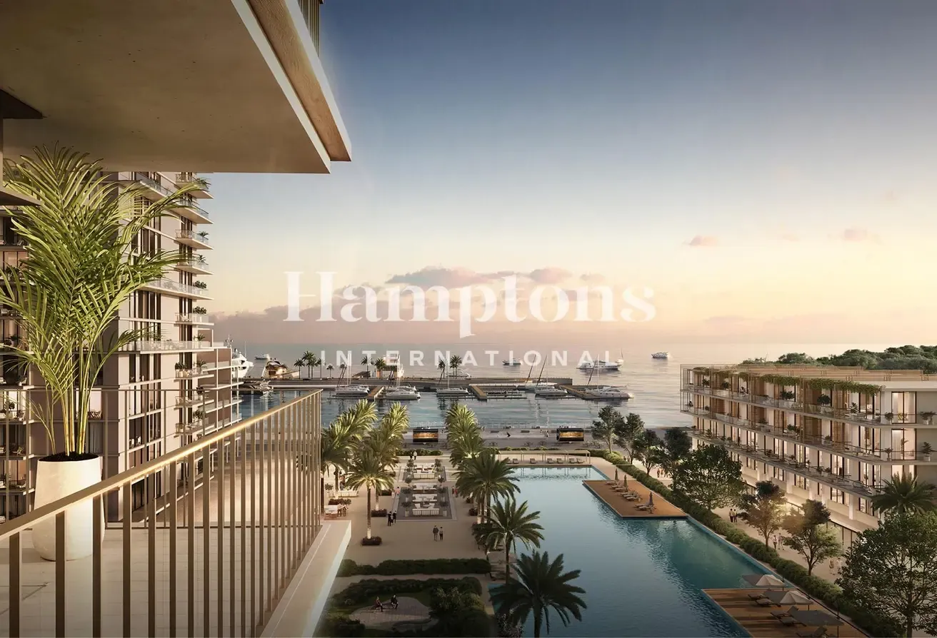 Seascape | 2BR Waterfront Apartment | Middle Floor