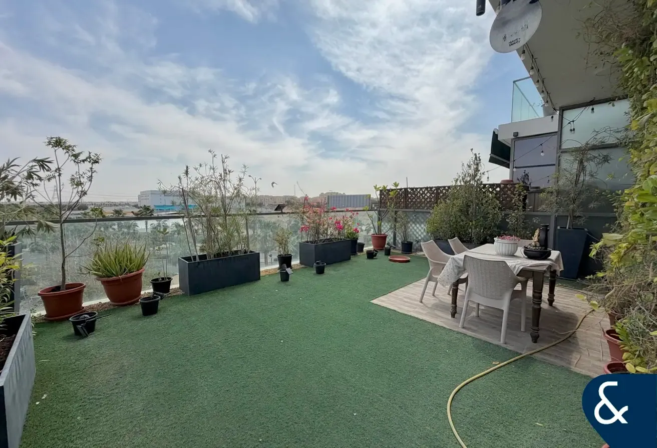 Park Facing | Vacant on transfer | Maids room