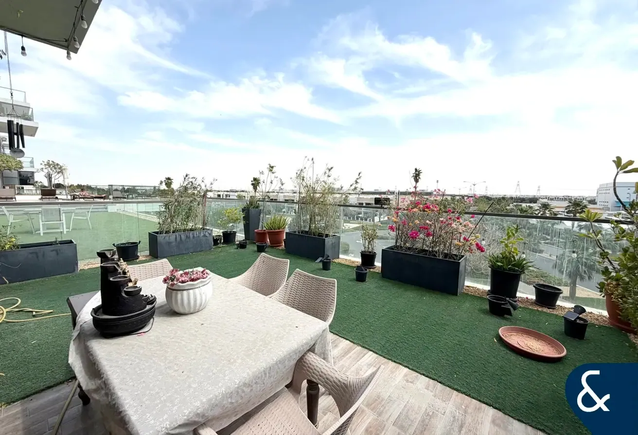 Park Facing | Vacant on transfer | Maids room