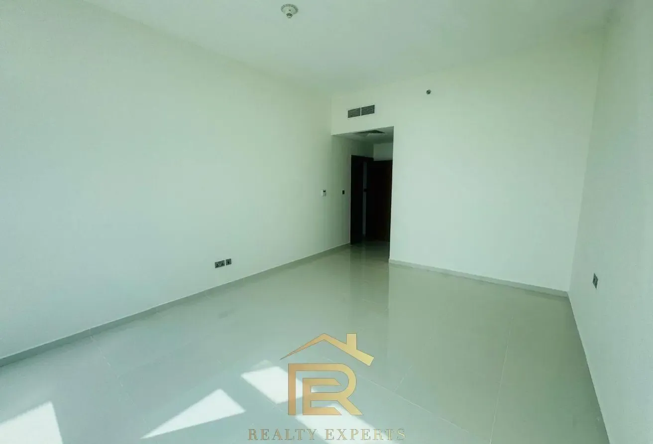 Spacious 2 Bedroom Apartment with Appliances