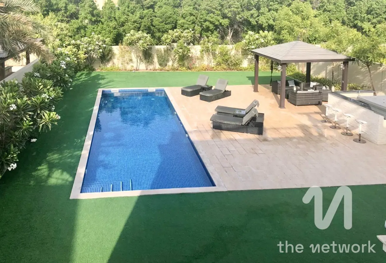 Single Row | Large Plot | Private Pool | Available