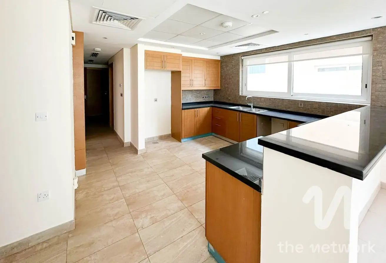 Single Row | Large Plot | Private Pool | Available