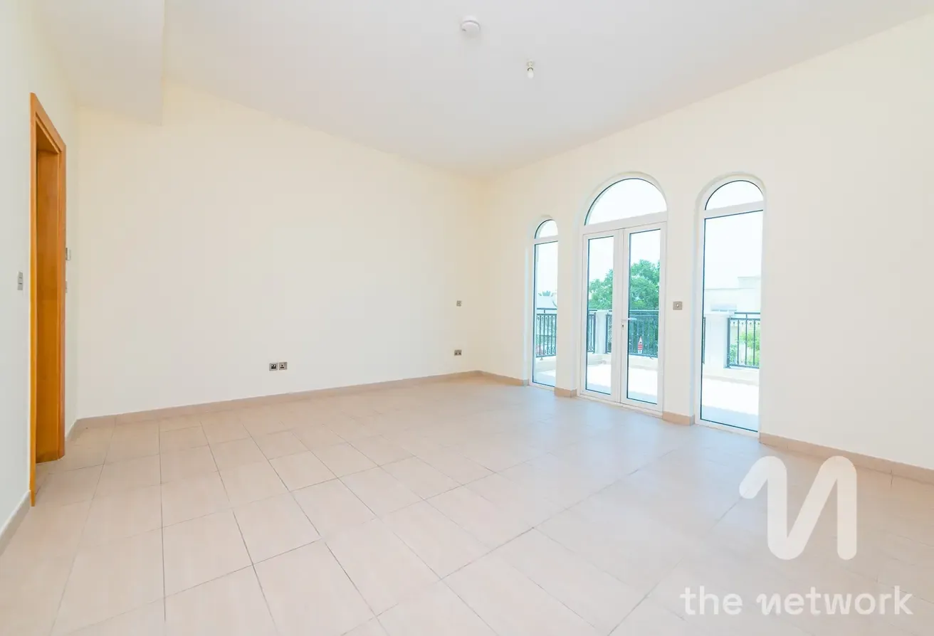 Single Row | Large Plot | Private Pool | Available