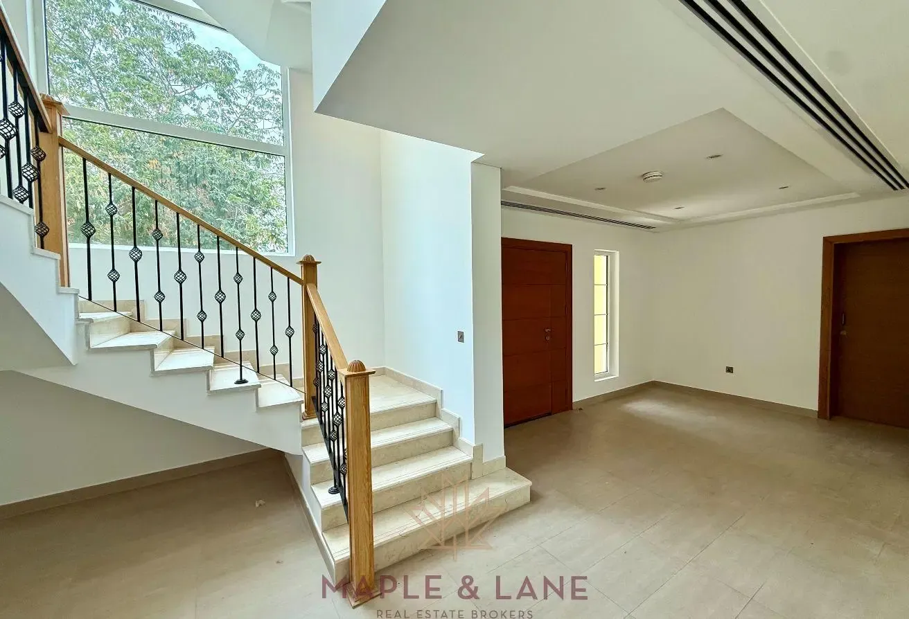 Single Row | Vacant | Legacy Nova | 4BR+Maids
