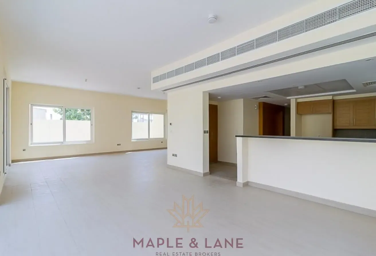 Single Row | Vacant | Legacy Nova | 4BR+Maids