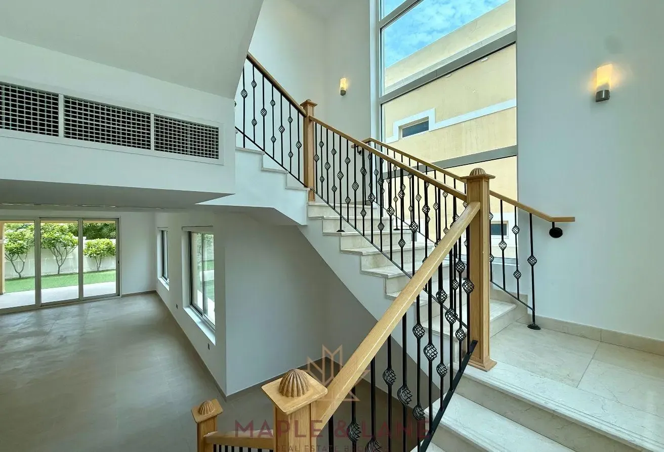 Single Row | Vacant | Legacy Nova | 4BR+Maids