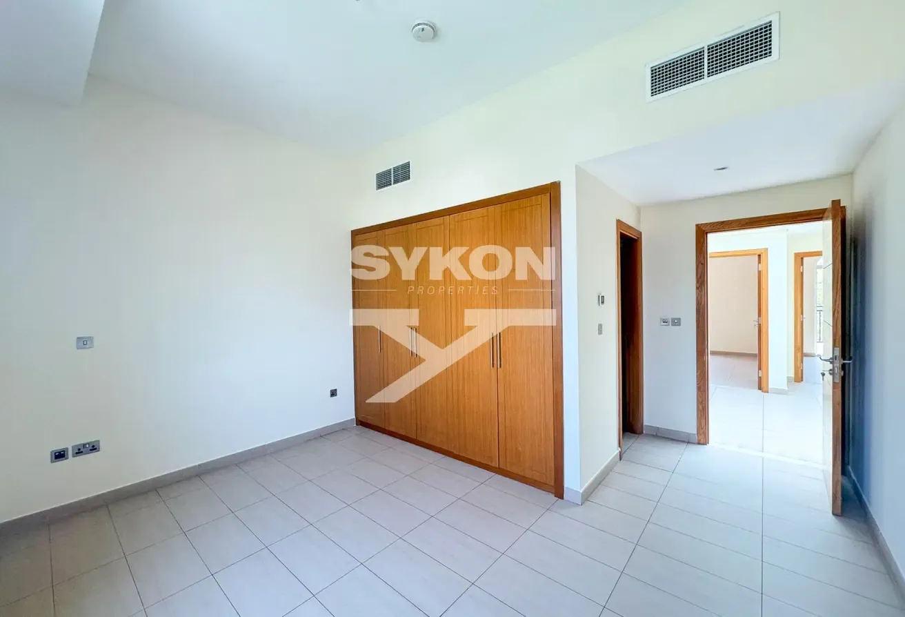 Huge 4 Bedrooms | Single Row | Landscaped Garden