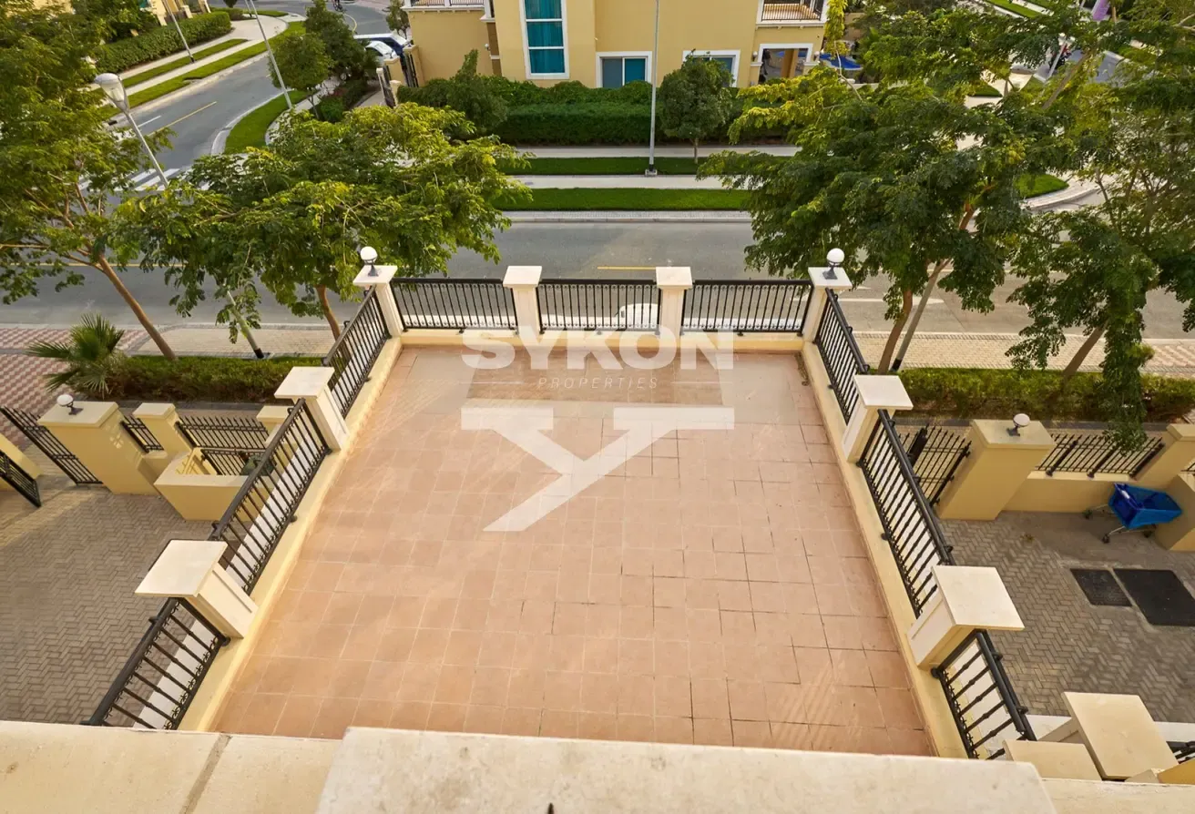 4 Bedrooms | With  Rooftop Terrace | Prime Area