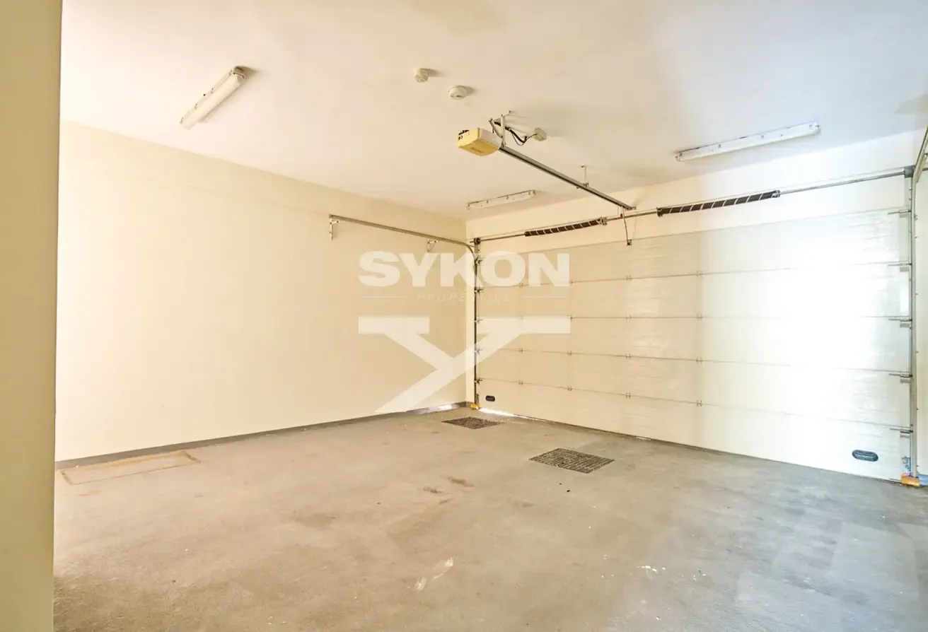 4 Bedrooms | With  Rooftop Terrace | Prime Area