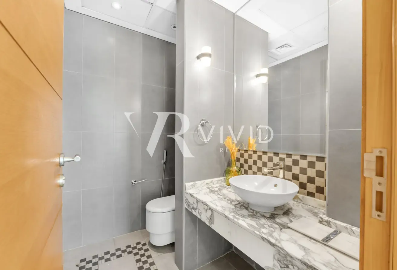 Unfurnished | Vacant | Legacy Nova