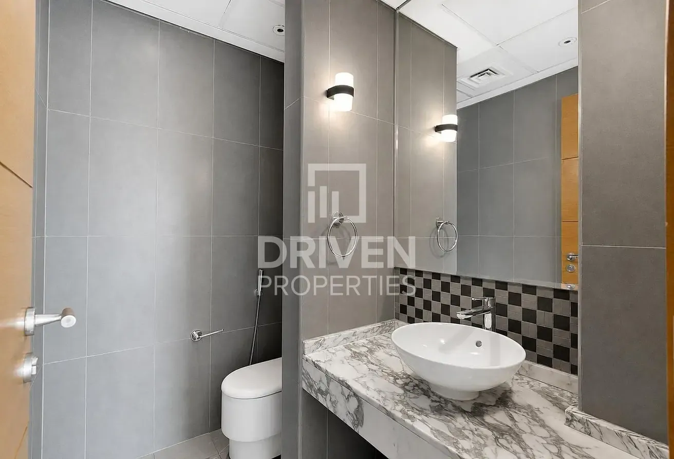Spacious Villa | Large Plot | Single Row