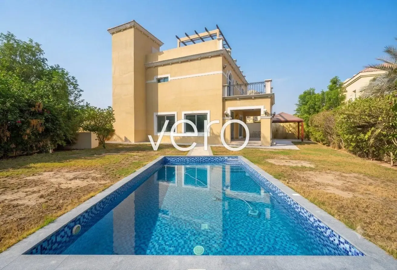 Corner Unit with Pool | Largest Plot | AMC