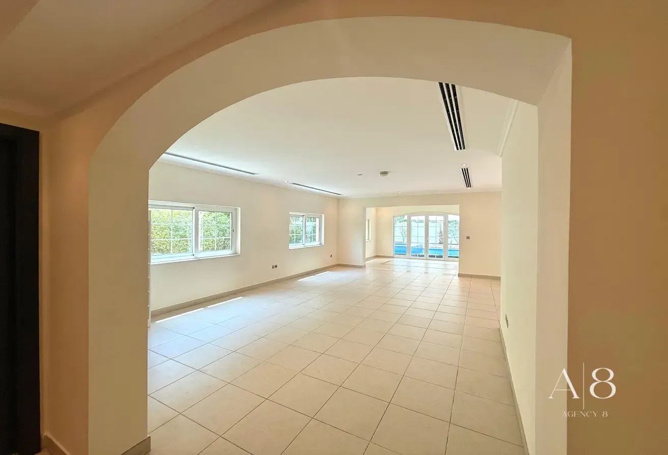 Excellent Condition | Jacuzzi | Extended