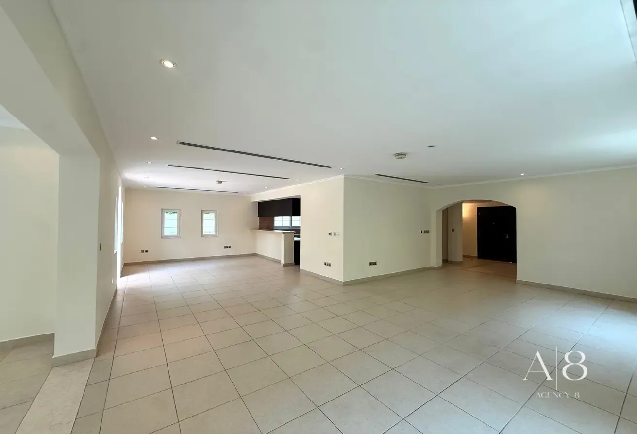 Excellent Condition | Jacuzzi | Extended