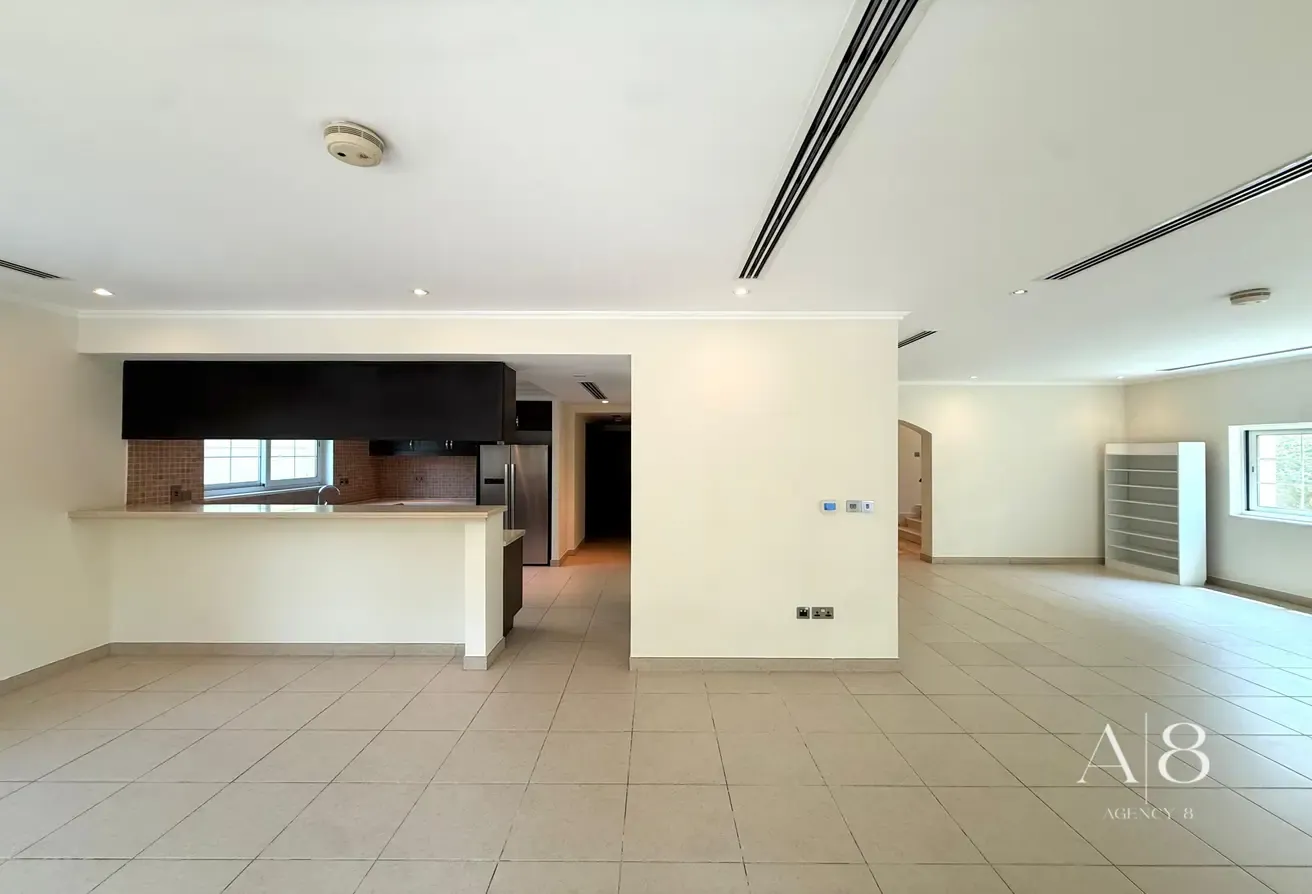 Excellent Condition | Jacuzzi | Extended