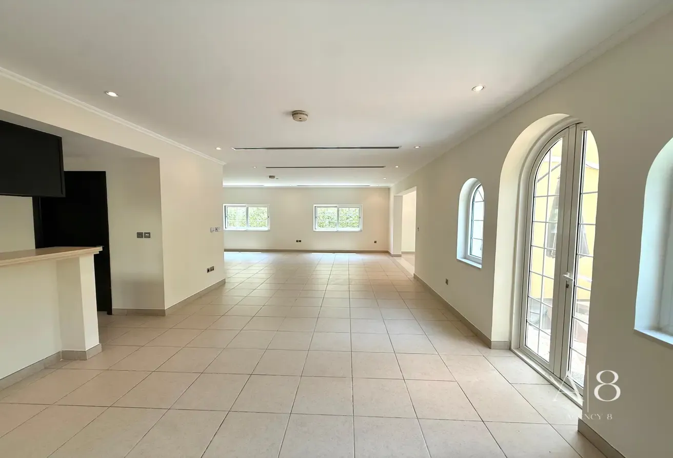 Excellent Condition | Jacuzzi | Extended