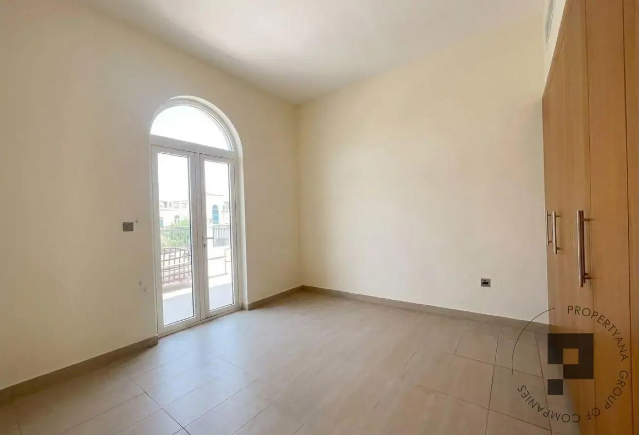 Spacious 4BR + Maid | Unfurnished | Prime District