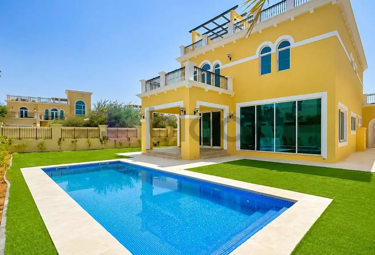 PRIVATE POOL | CORNER VILLA | 4 BEDROOM + MAID