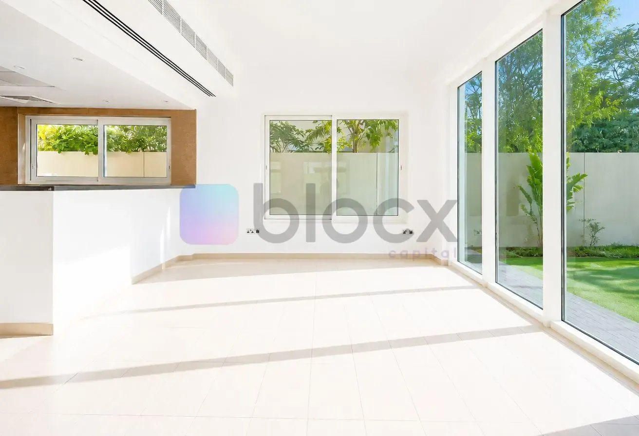 PRIVATE POOL | CORNER VILLA | 4 BEDROOM + MAID