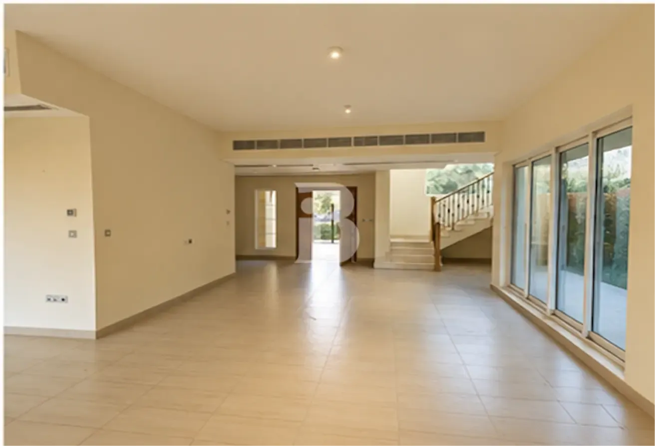 4BR Legacy Nova Villa | Landscaped | Back to Back
