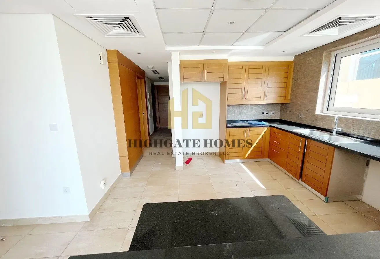 Vacant Soon |Beautifully Landscaped |Stunning Nova
