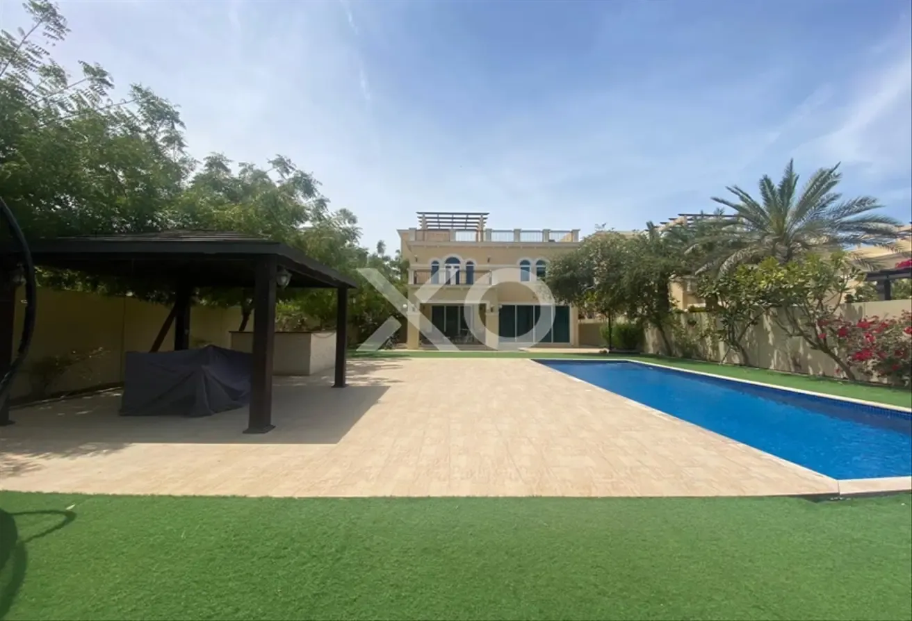Huge Plot | Single Row | Private Pool